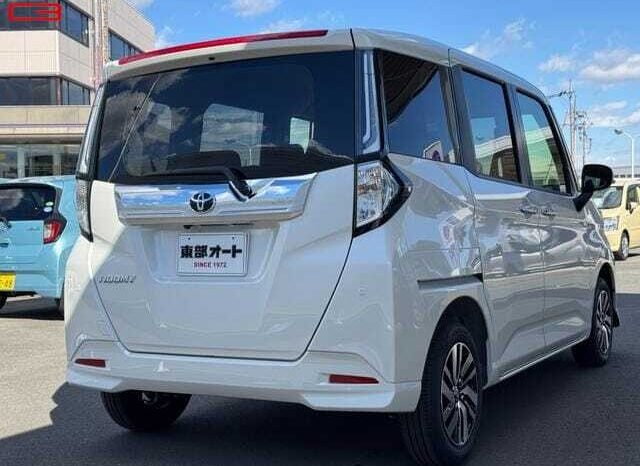 
								TOYOTA ROOMY FOR SALE IN KENYA full									