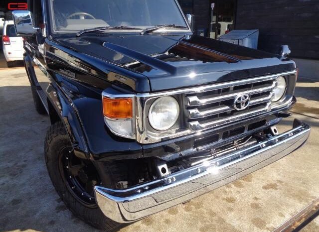 
								TOYOTA LAND CRUISER FOR SALE IN KENYA full									