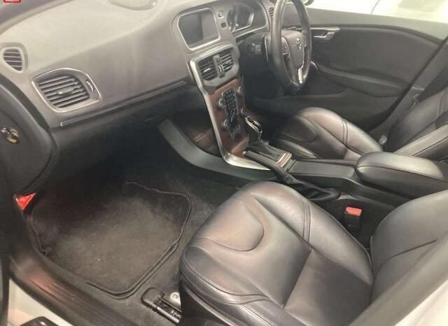 
								VOLVO V40 FOR SALE IN KENYA full									