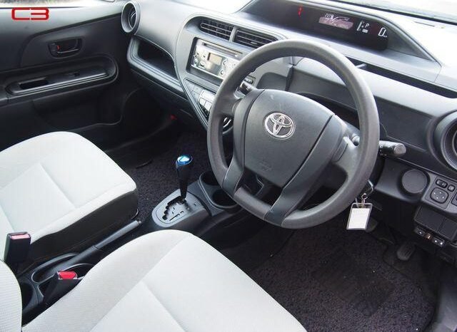
								TOYOTA AQUA FOR SALE IN KENYA full									